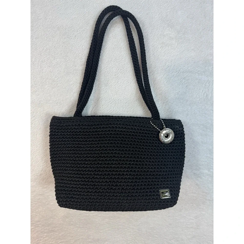 The Sak Crochet hand Bag Black Small 2 Strap Handles Zip Purse Charm‎ Logo 6x8